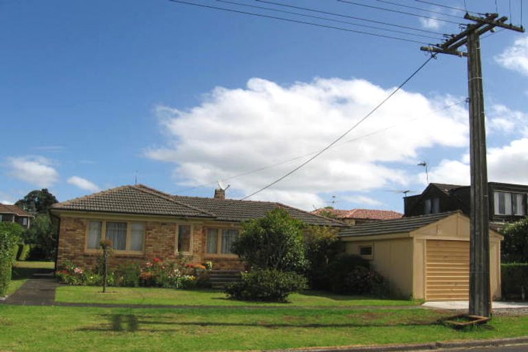 Photo of property in 12 Crete Avenue, Milford, Auckland, 0620