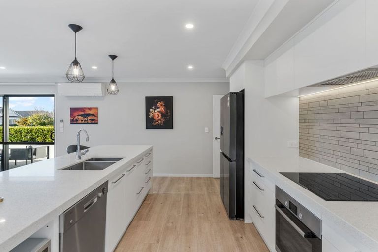 Photo of property in 38 Hinterland Drive, Prebbleton, 7604