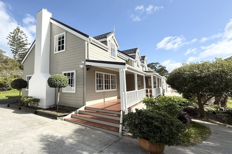 Photo of property in 228 Lonely Track Road, Dairy Flat, 0632