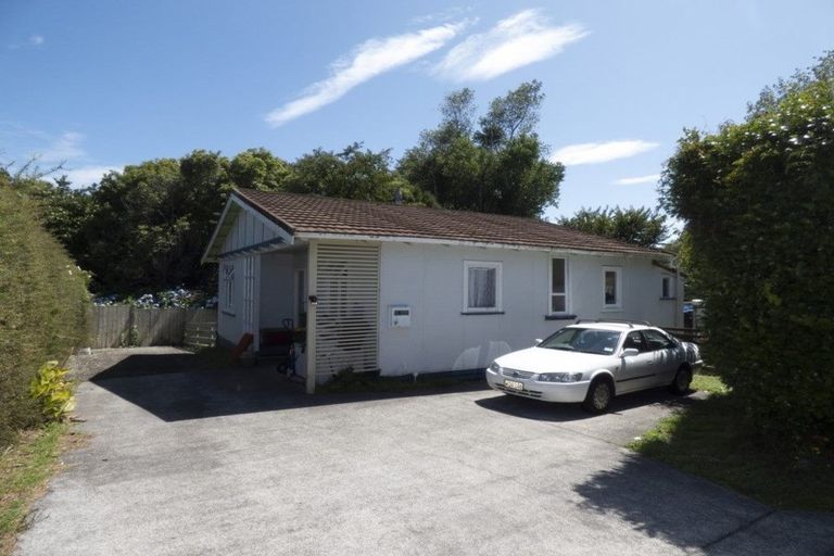 Photo of property in 12 Hamua Place, Waitara, 4320