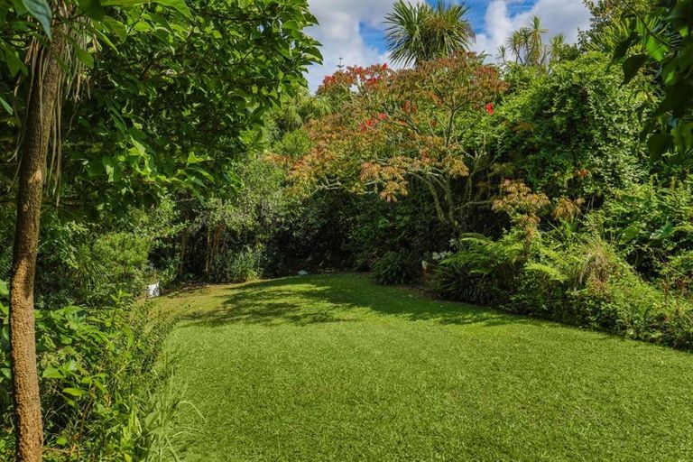 Photo of property in 59 Rehia Road, Massey, Auckland, 0614
