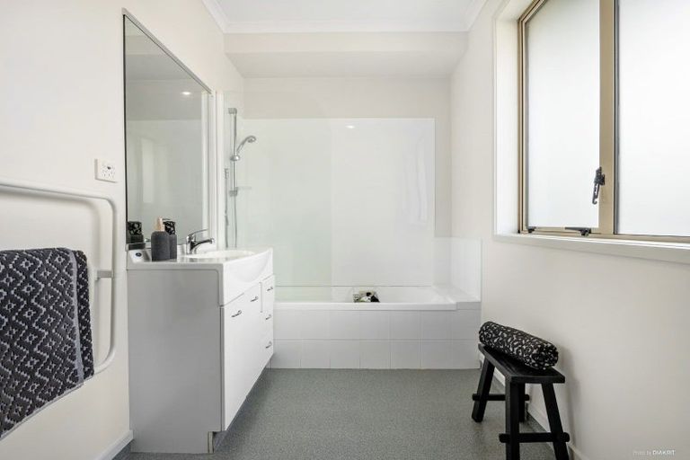 Photo of property in 21 Gardenia Close, Melville, Hamilton, 3206