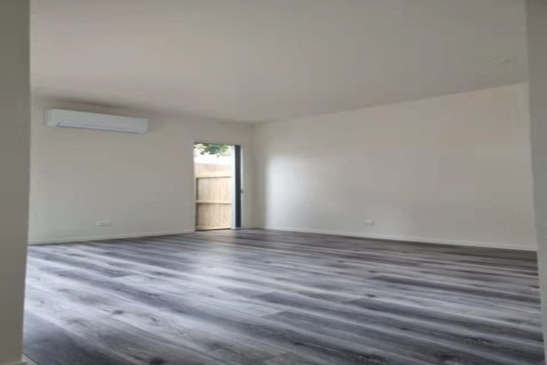 Photo of property in 114c Bruce Mclaren Road, Henderson, Auckland, 0612