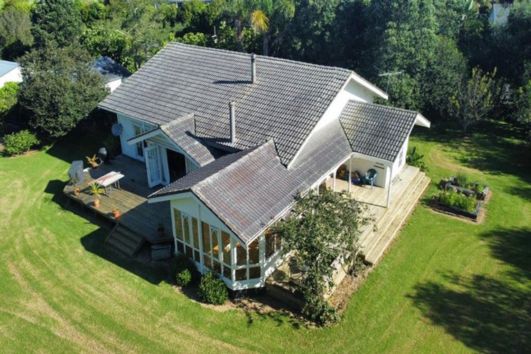 Photo of property in 15 Karaka Drive, Kerikeri, 0230