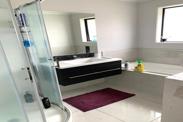 Photo of property in 11 Kilbryde Crescent, Pokeno, 2402