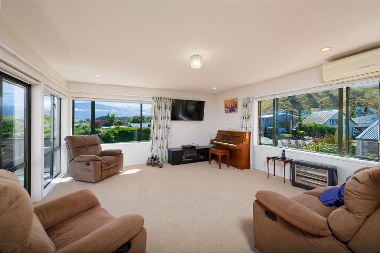 Photo of property in 1 Tui Road, South Bay, Kaikoura, 7300