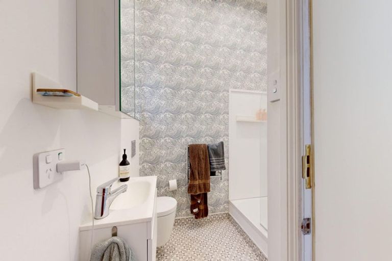 Photo of property in 31 Maarama Crescent, Aro Valley, Wellington, 6021