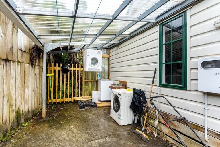 Photo of property in 2/9 Montgomery Street, Stokes Valley, Lower Hutt, 5019