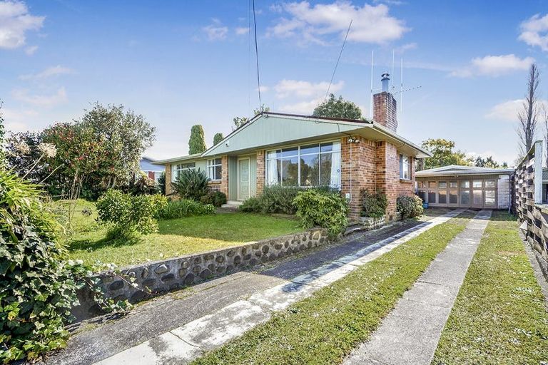 Photo of property in 23 Lewis Street, Glenview, Hamilton, 3206