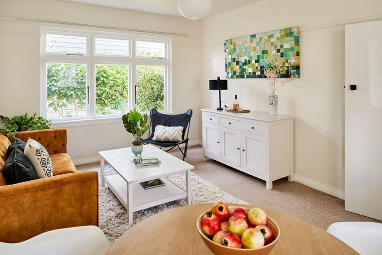 Photo of property in 3/1 Rixon Grove, Mount Victoria, Wellington, 6011