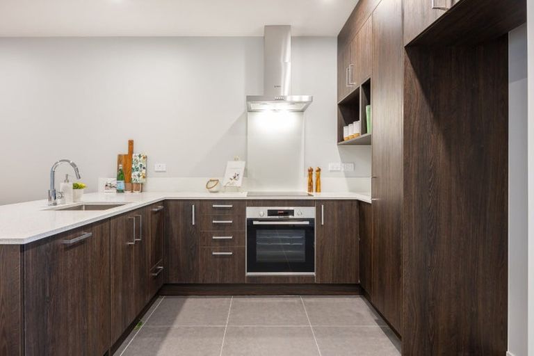 Photo of property in 120 Te Oneroa Way, Long Bay, Auckland, 0630