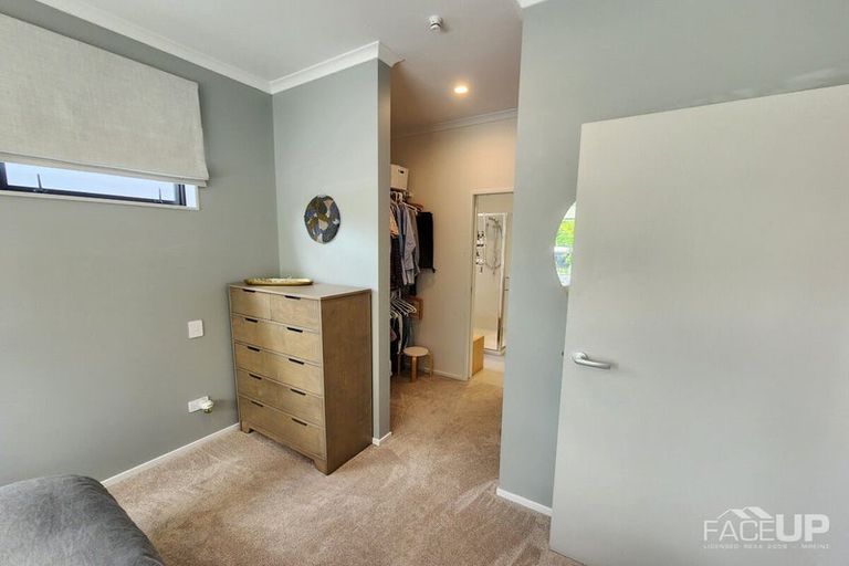 Photo of property in 17 Oioi Road, Hobsonville, Auckland, 0616