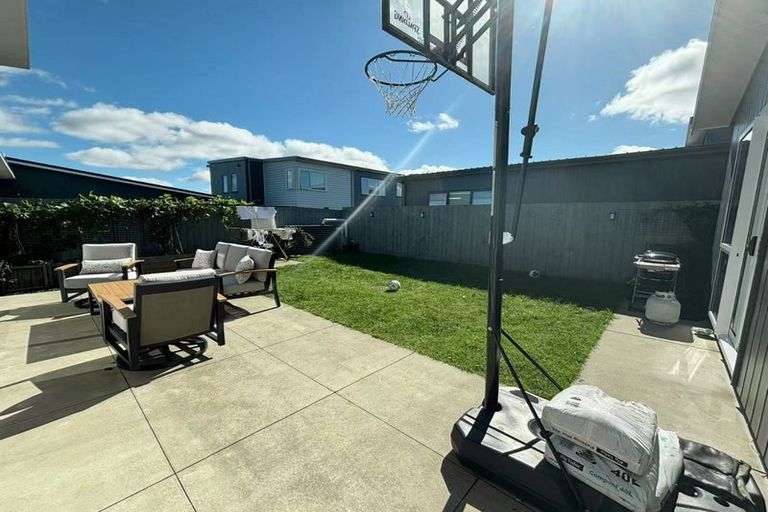 Photo of property in 13 Whenuapai Drive, Whenuapai, Auckland, 0618
