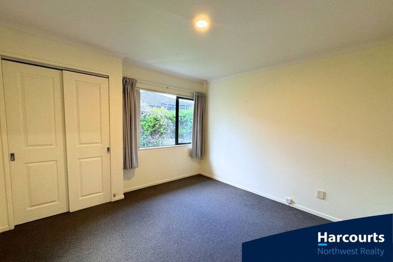 Photo of property in 54 Ian Sage Avenue, Long Bay, Auckland, 0630