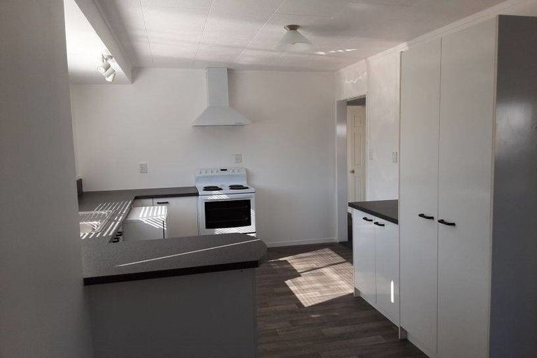 Photo of property in 32 Puriri Street, Hilltop, Taupo, 3330