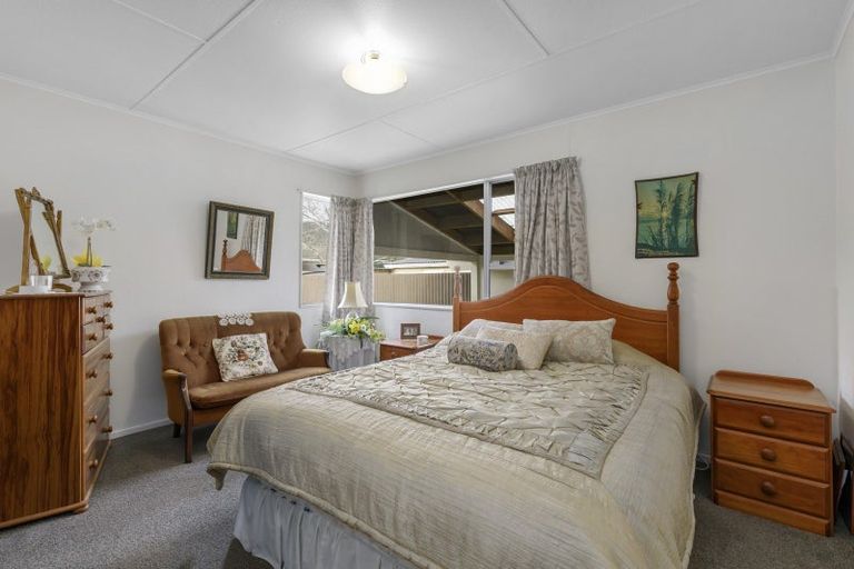 Photo of property in 298 Wellington Road, Wainuiomata, Lower Hutt, 5014