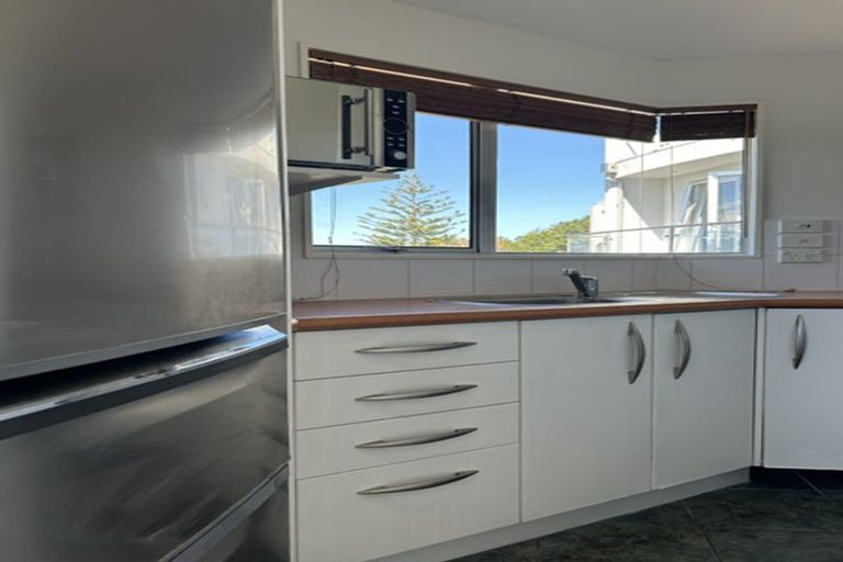 Photo of property in 9a Robieson Street, Roseneath, Wellington, 6011