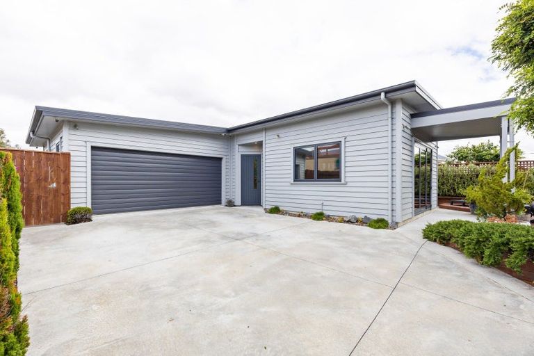 Photo of property in 44 Long Melford Road, Awapuni, Palmerston North, 4412