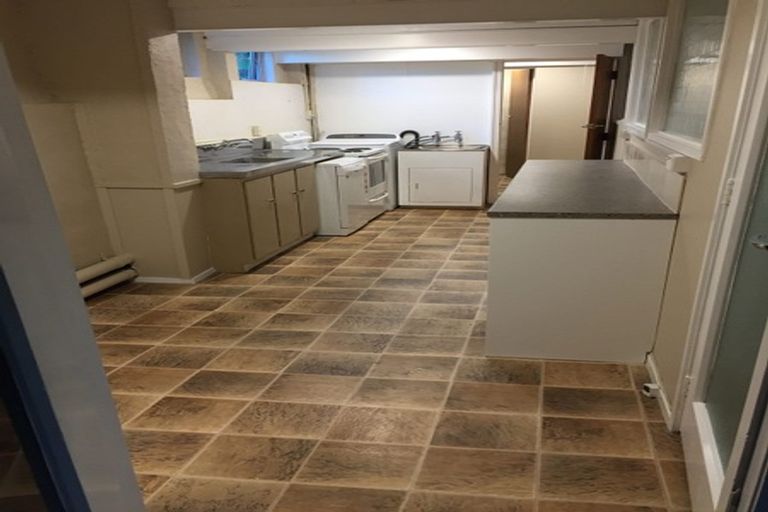 Photo of property in 74 Esk Street, Parkvale, Tauranga, 3112