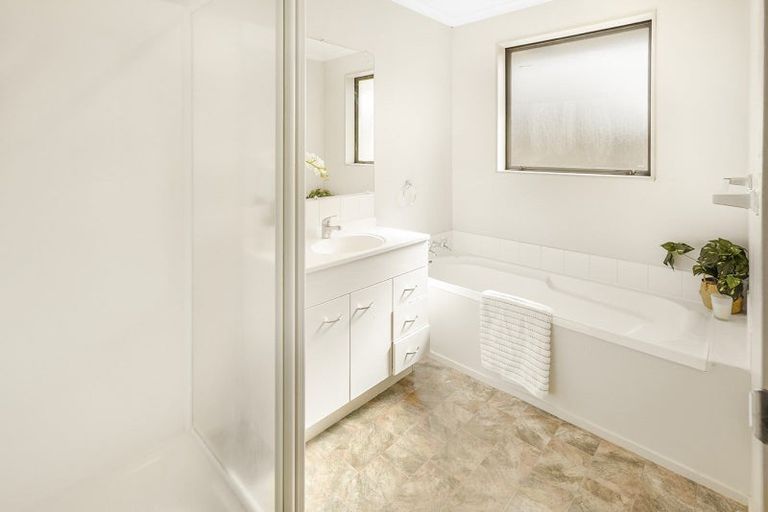 Photo of property in 7 Woodgreen Way, Hamilton East, Hamilton, 3216