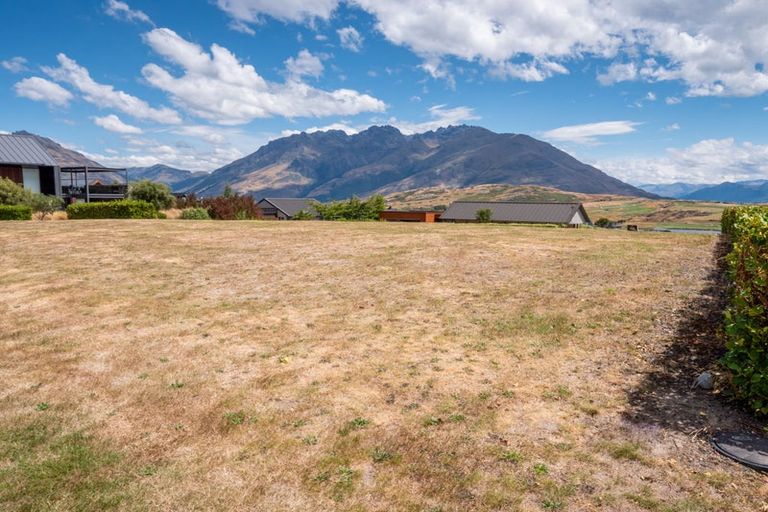 Photo of property in 10 Glenfiddich Road, Jacks Point, Queenstown, 9371