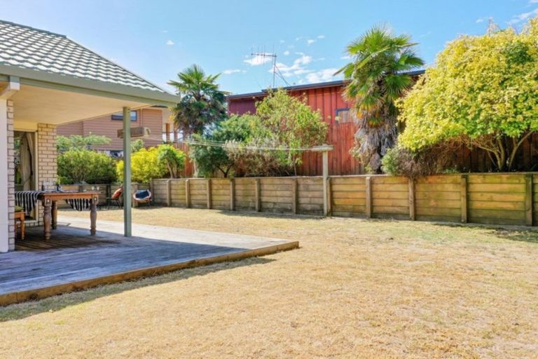 Photo of property in 16 Fishermans Drive, Coastlands, Whakatane, 3120