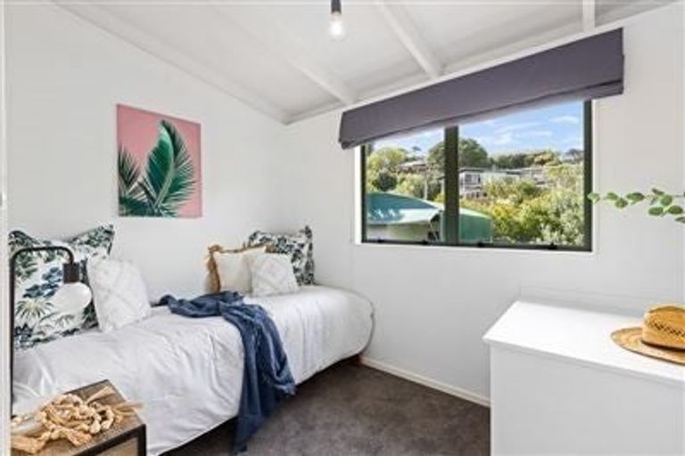 Photo of property in 8 Woodlands Avenue, Snells Beach, 0920