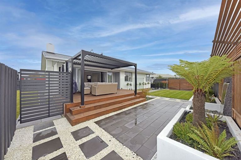 Photo of property in 33 Southbrook Road, Rangiora, 7400