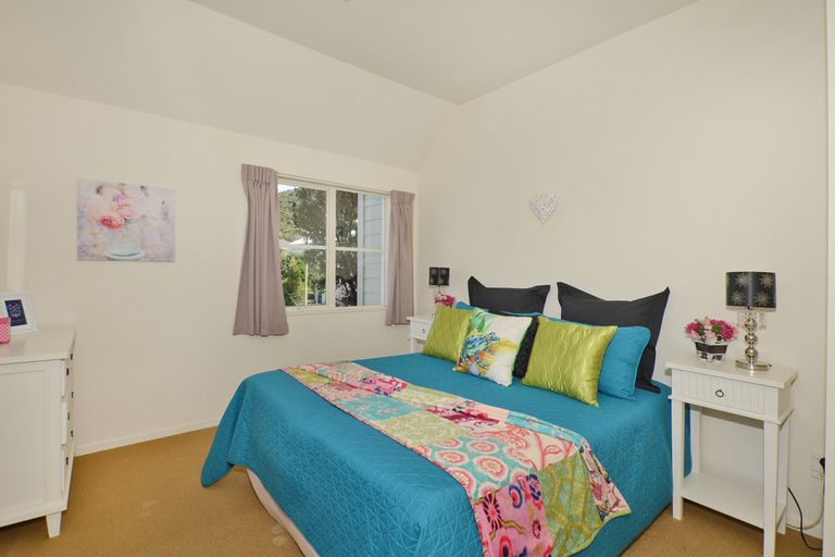 Photo of property in 3a Kent Road, Regent, Whangarei, 0112