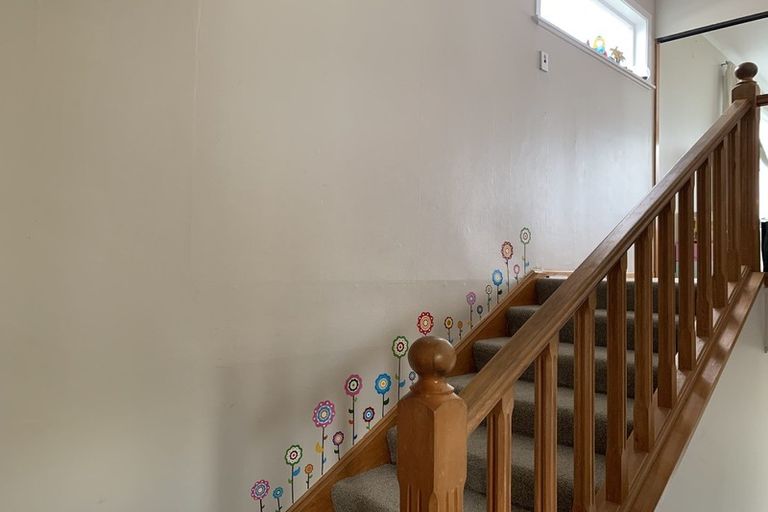 Photo of property in 3 Maple Grove, Maungaraki, Lower Hutt, 5010