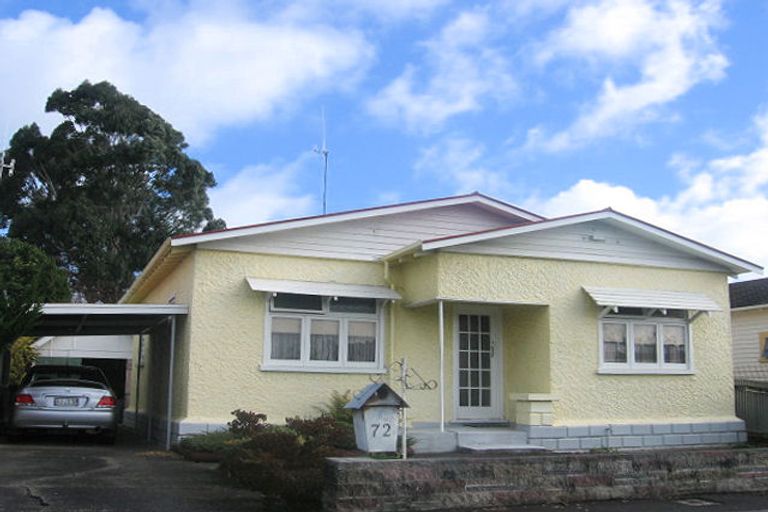 Photo of property in 72 Shamrock Street, Takaro, Palmerston North, 4412