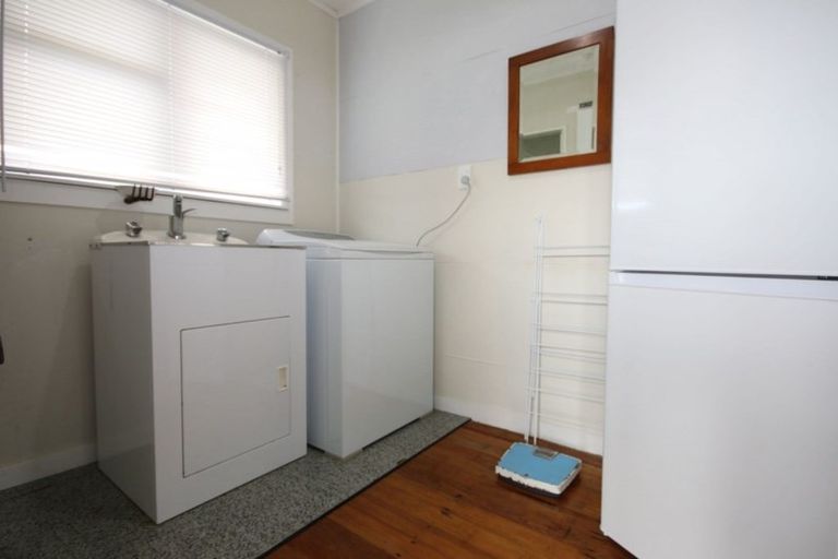 Photo of property in 246f Marine Parade, Bluff, 9814