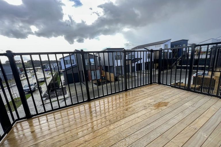 Photo of property in 39 Kapehu Road, Silverdale, 0932