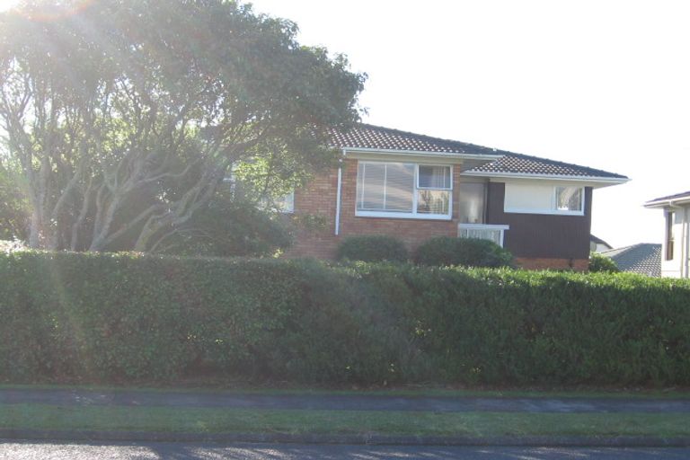 Photo of property in 24 Sea Spray Drive, Bucklands Beach, Auckland, 2012