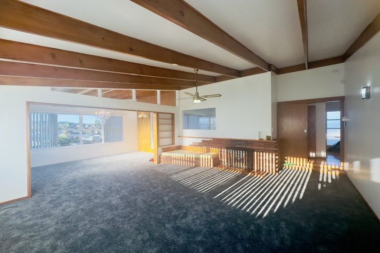 Photo of property in 73 Christmas Road, Manurewa, Auckland, 2102