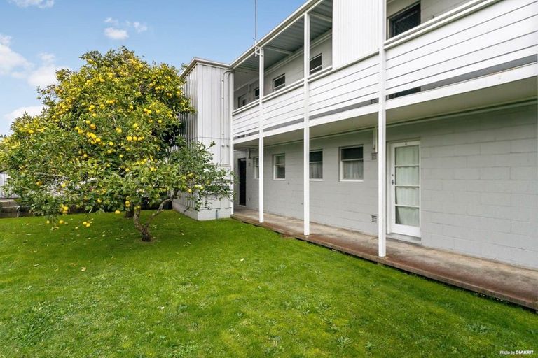 Photo of property in Balmoral Court, 1/130a Balmoral Road, Mount Eden, Auckland, 1024