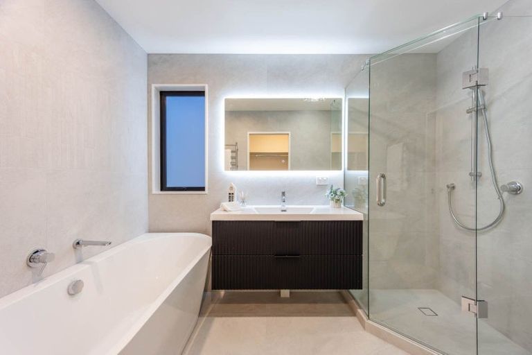 Photo of property in 37b Hastings Road, Mairangi Bay, Auckland, 0630