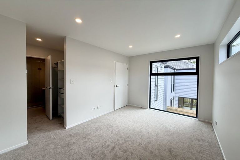 Photo of property in 58b Fitzherbert Avenue, West Harbour, Auckland, 0618