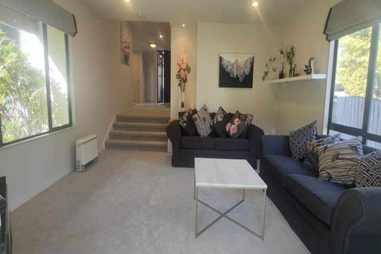 Photo of property in 416 Beach Road, Mairangi Bay, Auckland, 0630