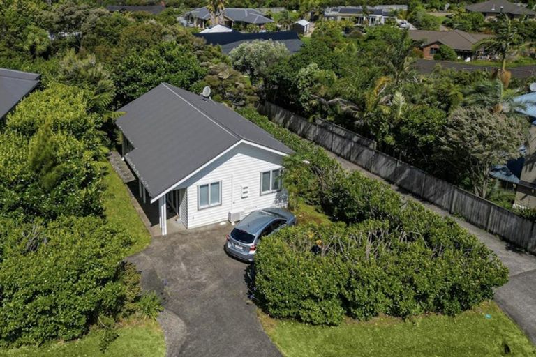Photo of property in 7a Olwyn Place, Greenhithe, Auckland, 0632