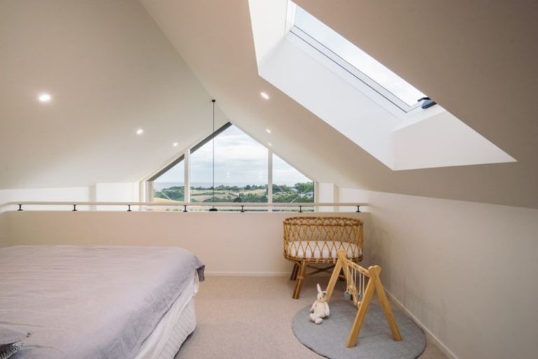 Photo of property in 24 Kayforce Road, Ocean View, Dunedin, 9035