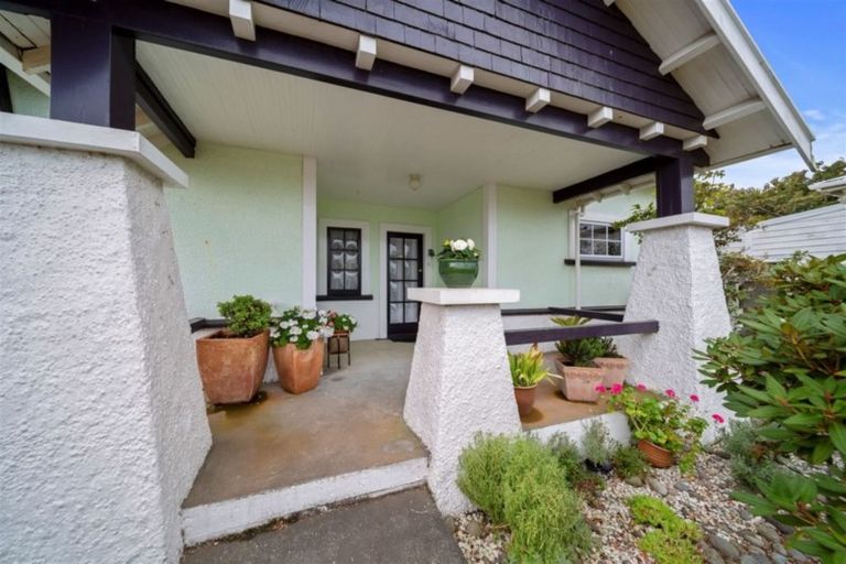 Photo of property in 10 Furlong Street, Hawera, 4610