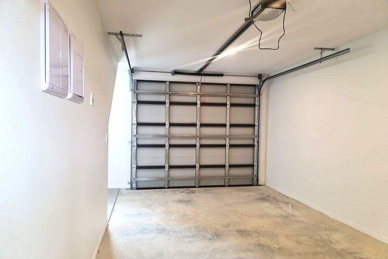 Photo of property in 42c Don Buck Road, Massey, Auckland, 0614