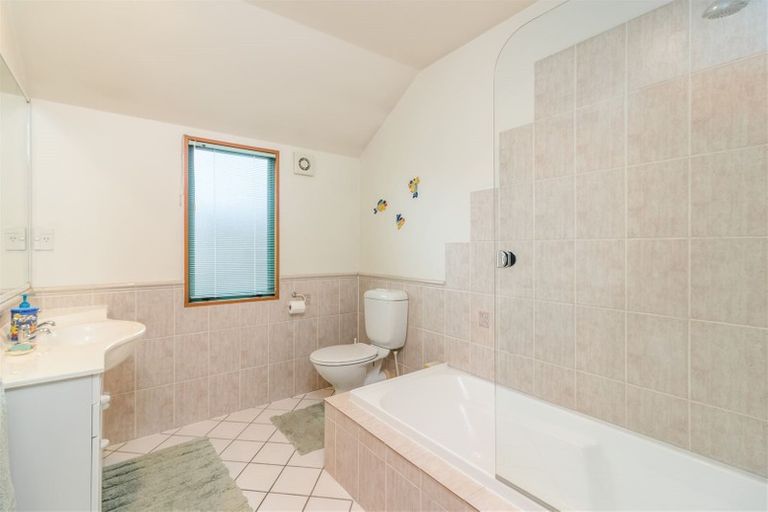 Photo of property in 1/49 Clifford Avenue, Merivale, Christchurch, 8014