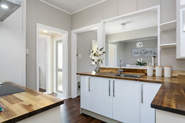 Photo of property in 20a Bracken Street, Leamington, Cambridge, 3432