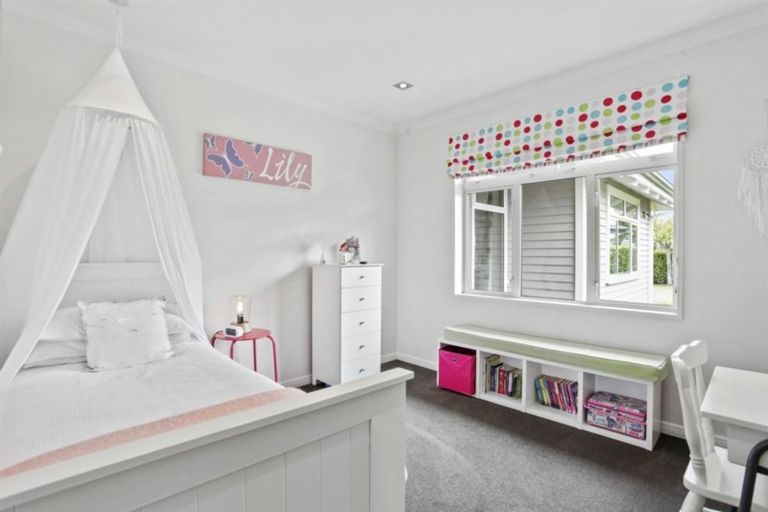 Photo of property in 24 Somerville Crescent, Aidanfield, Christchurch, 8025