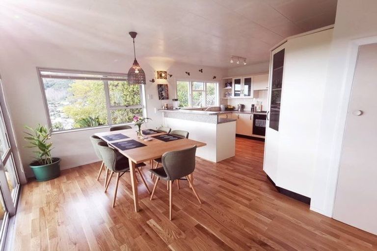 Photo of property in 8 Thompson Terrace, Toi Toi, Nelson, 7010