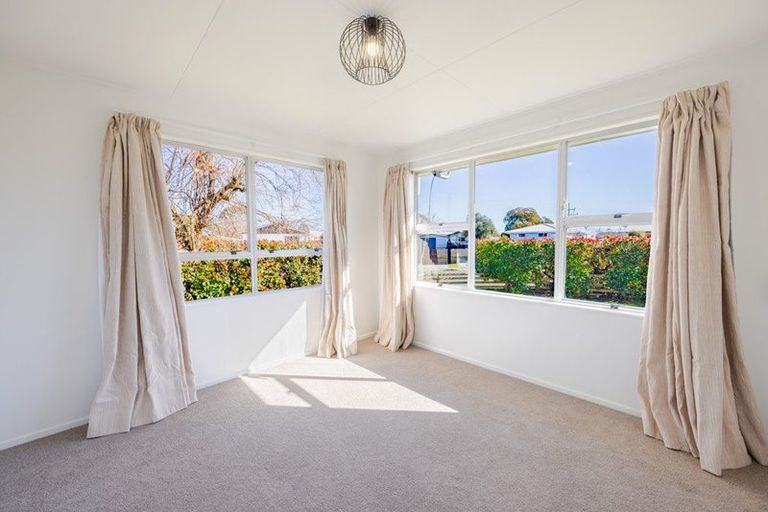 Photo of property in 4 Cabot Place, Flaxmere, Hastings, 4120