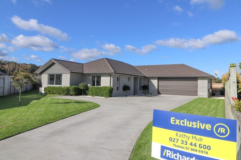 Photo of property in 9 Wakatere Place, Thames, 3500