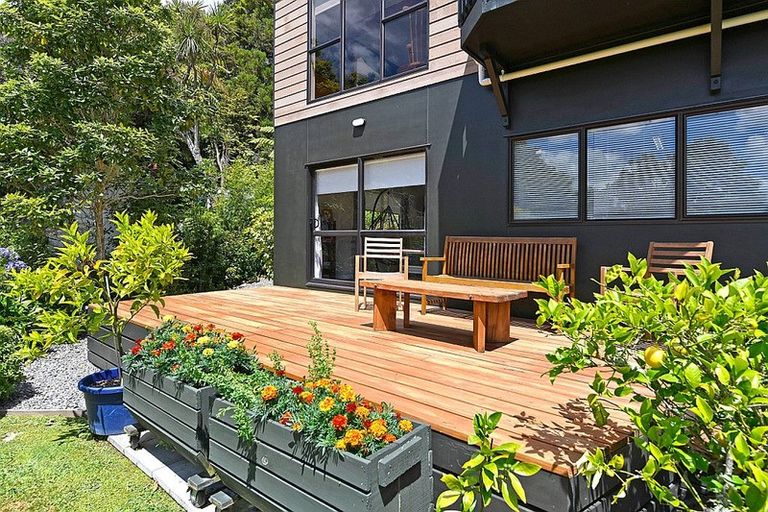 Photo of property in 3 Chichester Drive, Pinehaven, Upper Hutt, 5019